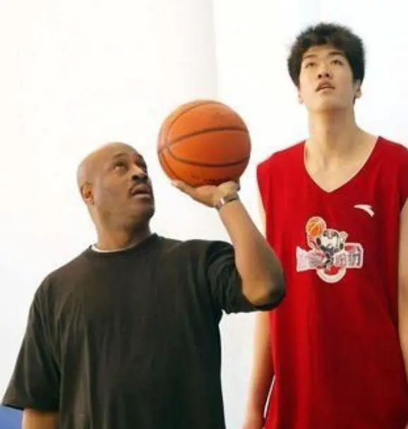 青少年大前锋如何进行高效训练?_2